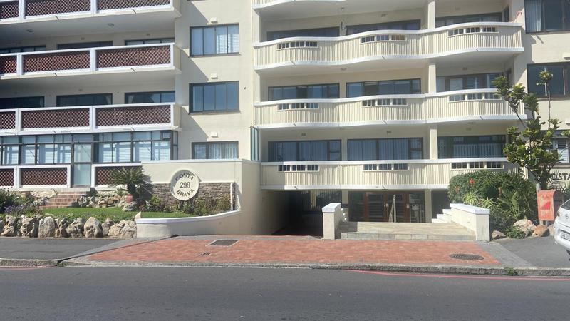 2 Bedroom Property for Sale in Sea Point Western Cape